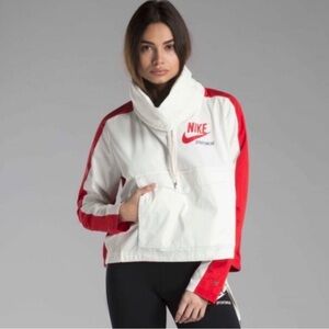 Nike retro windbreaker hoodie